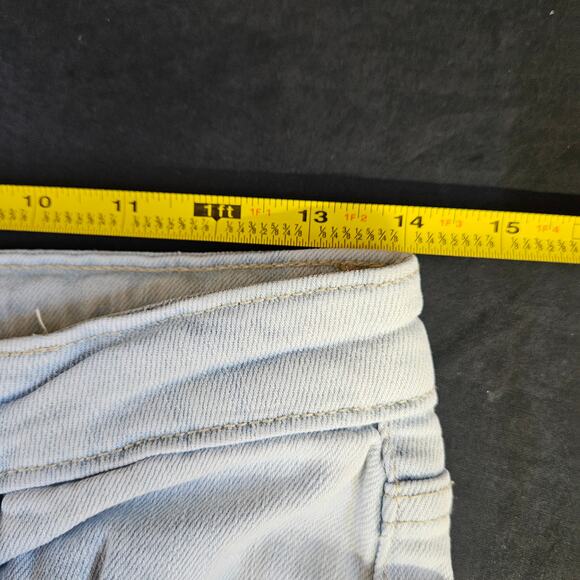 Wild Fable Highest Rise Mom Jean Size 8 Light Wash Casual Distressed - Picture 8 of 10